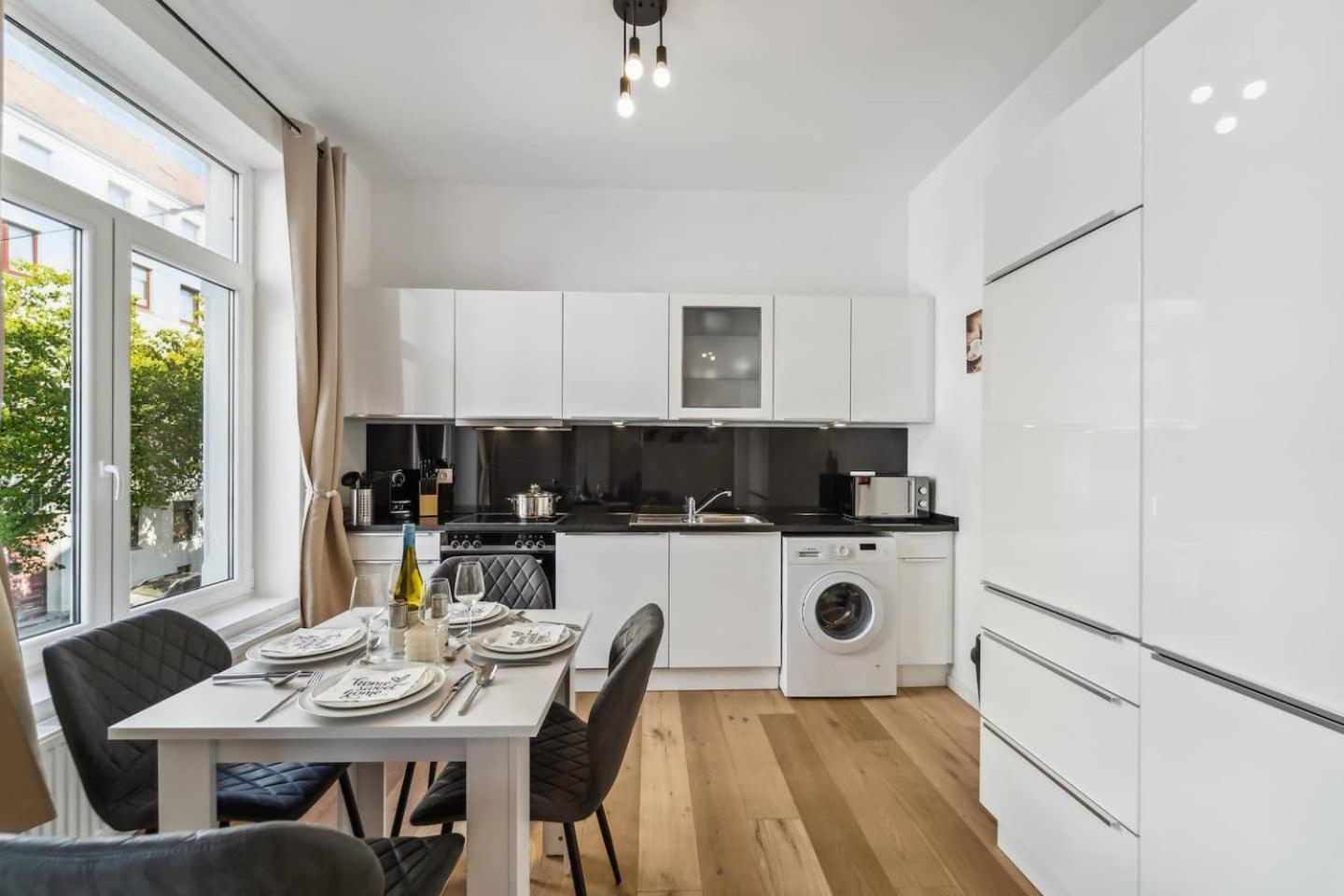 ווילהלמסהאבן Infinity Stay Ferienapartments Rheinstrasse מראה חיצוני תמונה